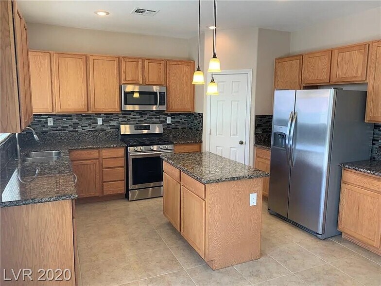 Kitchen - 2663 Colina Bella Ct