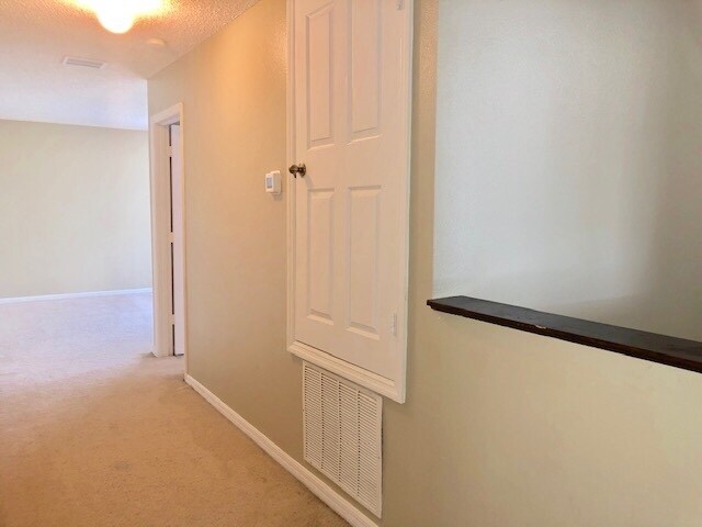 Building Photo - AVALON PARK!MOVE IN NOW! LARGE 5bd 2.5 bat...