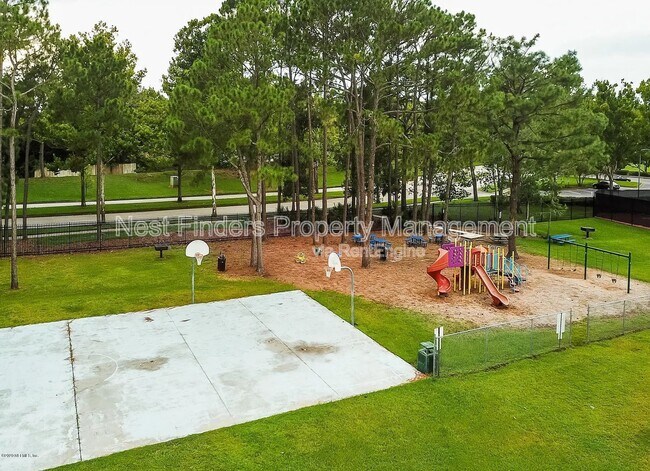 Building Photo - 1826 Blue Ridge Dr