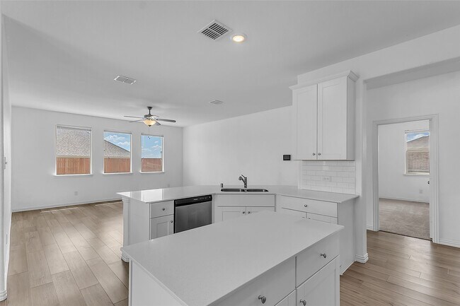 Building Photo - 1550 Gentle Night Dr
