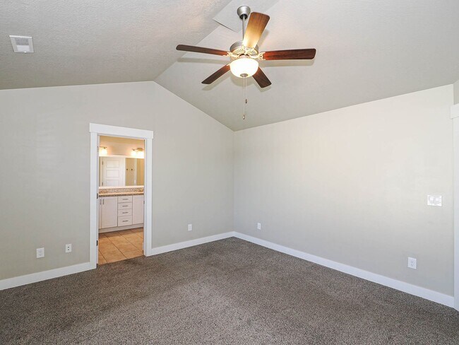 Building Photo - 4-bedroom, 2.5 bathroom Home