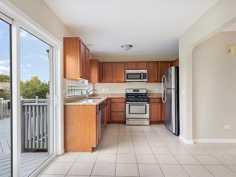 Kitchen - 34191 N Horseshoe Ln