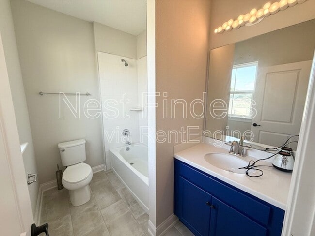 Building Photo - 676 Natureland Cir