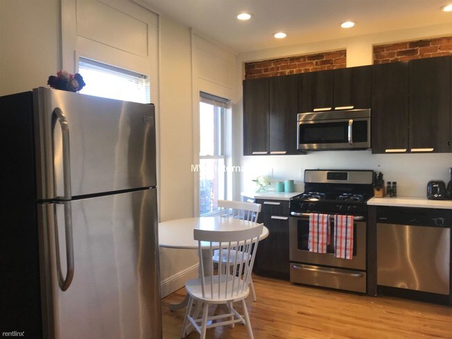 Building Photo - 2 br, 1 bath  - 10 Brainerd Rd # 10-47