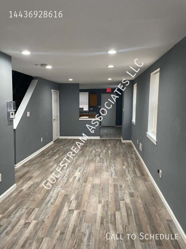 Building Photo - 2133 W Mulberry St