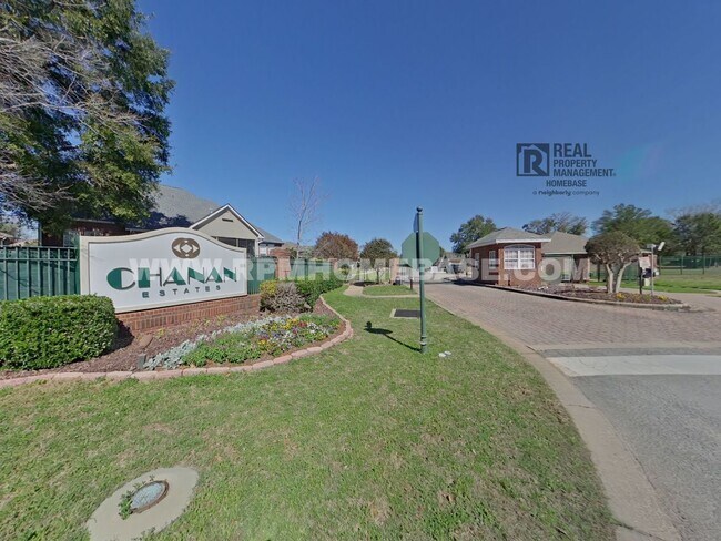 Building Photo - ELEGANT 4/3 + OFFICE IN GATED CHANAN ESTATES | Gas Fireplace + Formal Dining!
