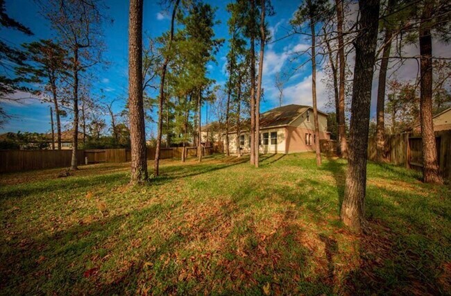 Building Photo - 18 Milepost Ct