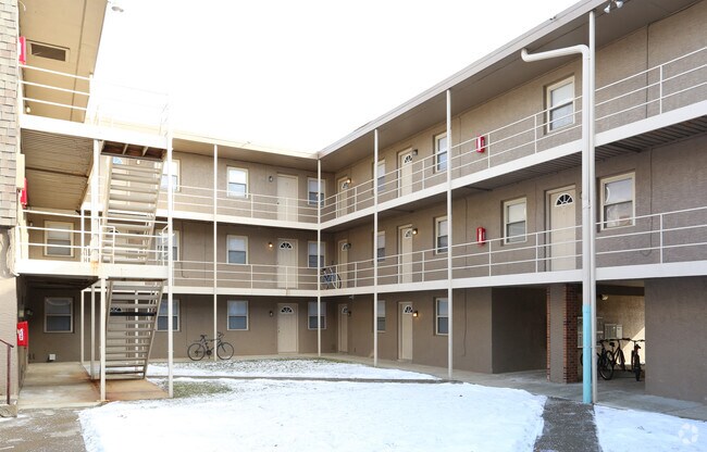 Building Photo - Oakland Arms