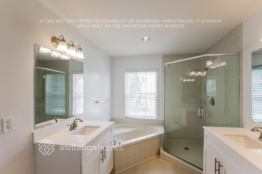 Building Photo - 3596 Miramontes Cir