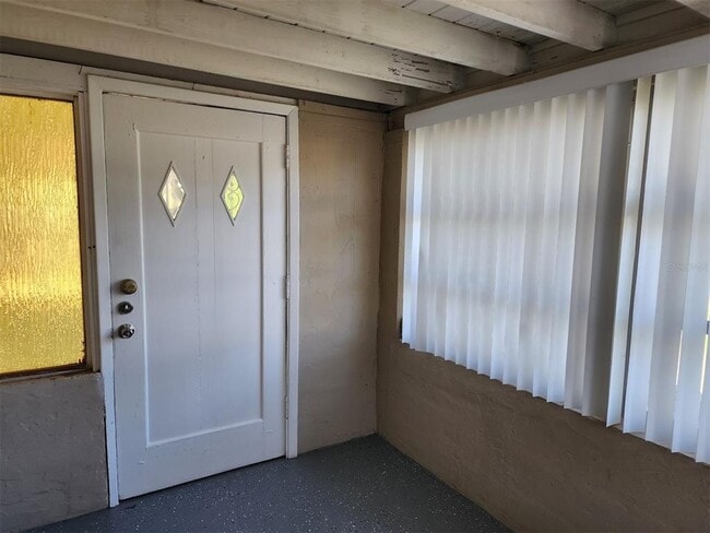 Building Photo - 3904 W Walnut St