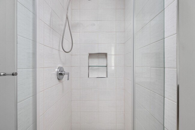 Building Photo - 301 West Ave