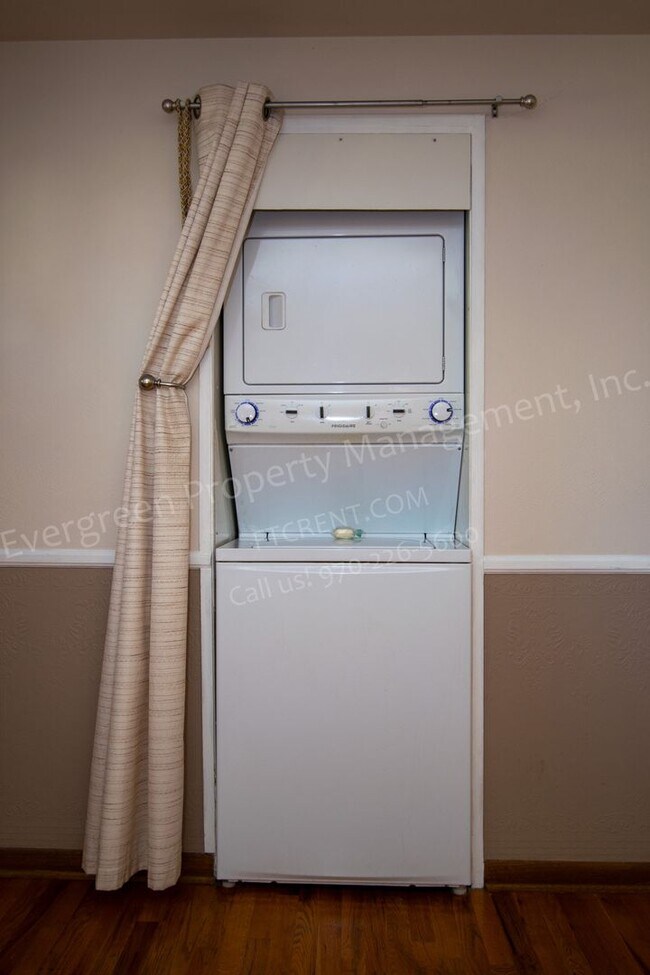 Building Photo - Gorgeous ranch style home in Loveland