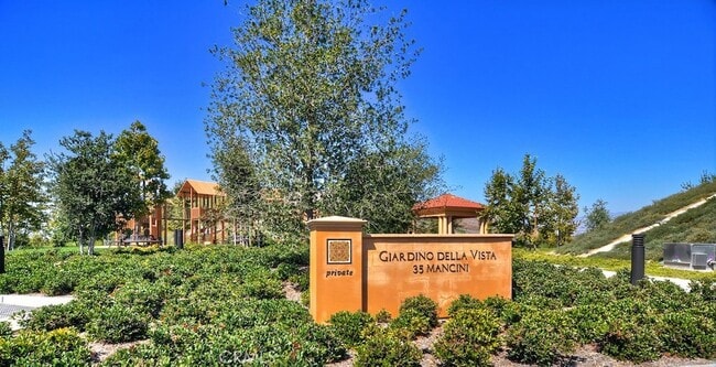 Building Photo - 70 Lupari