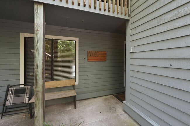 Building Photo - 1161 Shadow Lake Cir