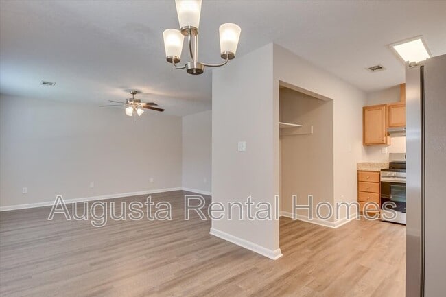 Building Photo - 3408 Princess Ct