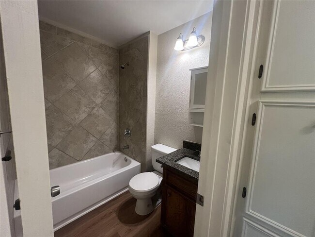 Building Photo - 10616 Mellow Meadow Dr