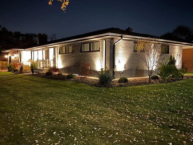 Building Photo - 7018 Le Claire Ave