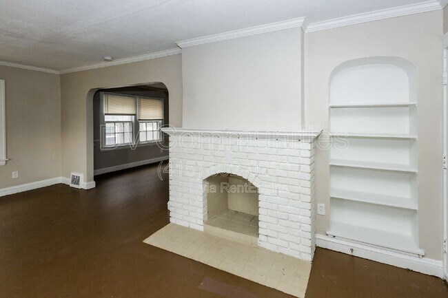 Building Photo - 3579 Riedham Rd