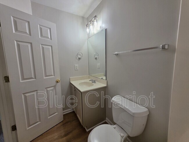 Building Photo - 1206 Granby St