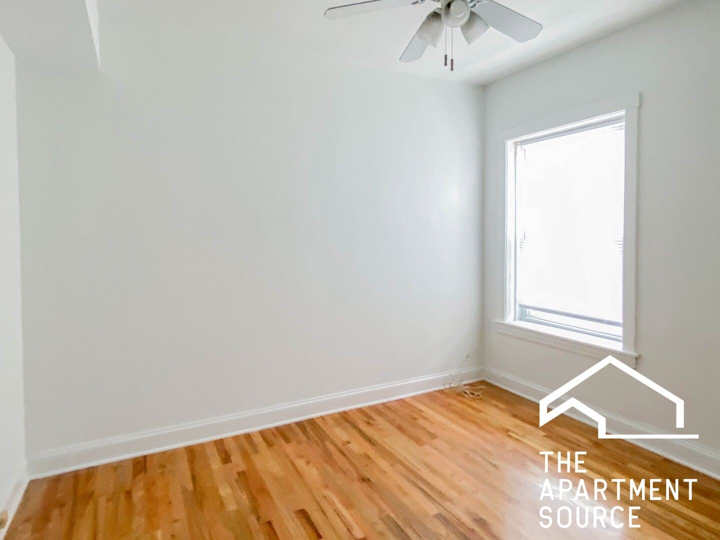 Building Photo - 3527.5 N Broadway