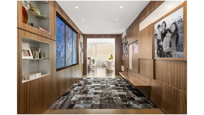 Building Photo - 350 W Broadway