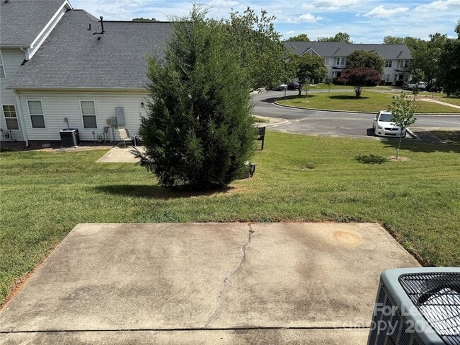 Building Photo - 6617 Vlosi Dr