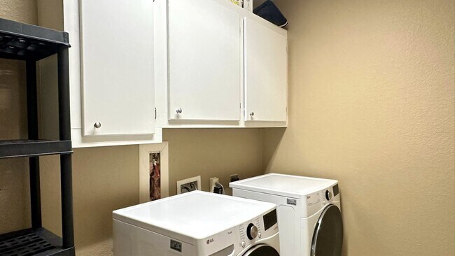 Building Photo - 158 Prairie Dawn Cir