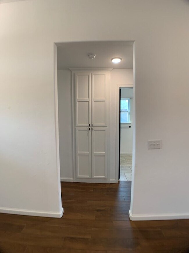 Building Photo - Edmond 3 bed Deer Creek