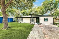 Building Photo - 2322 San Paula Ave