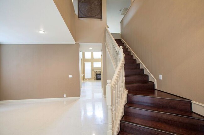 Building Photo - 11544 Blackhawk Dr