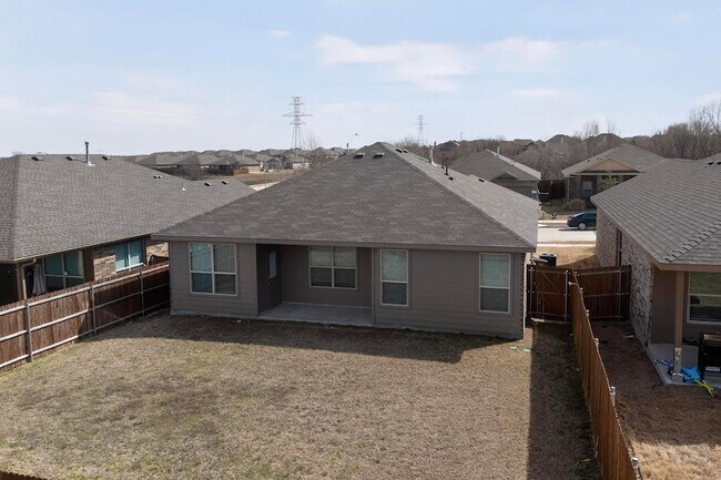 Building Photo - 8425 Wildwest Dr