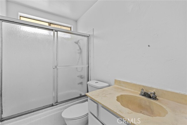 Building Photo - 315 S Mistletoe Ave