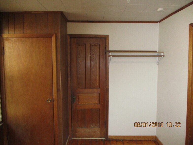 Bedroom - 510 9th St N