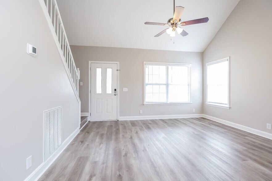 Building Photo - 1505 Brass Oak Trace