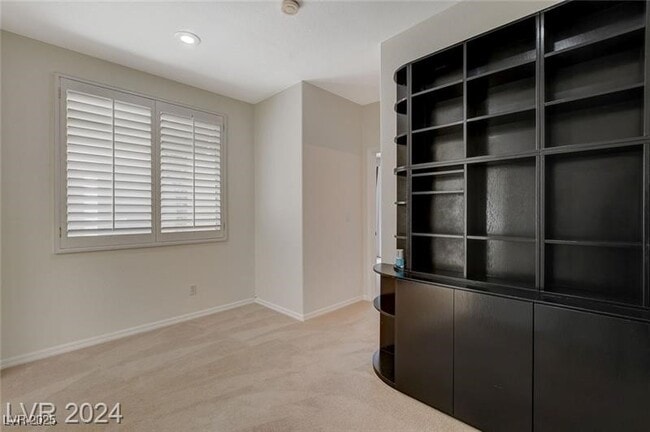 Building Photo - 9420 San Laguna Ct