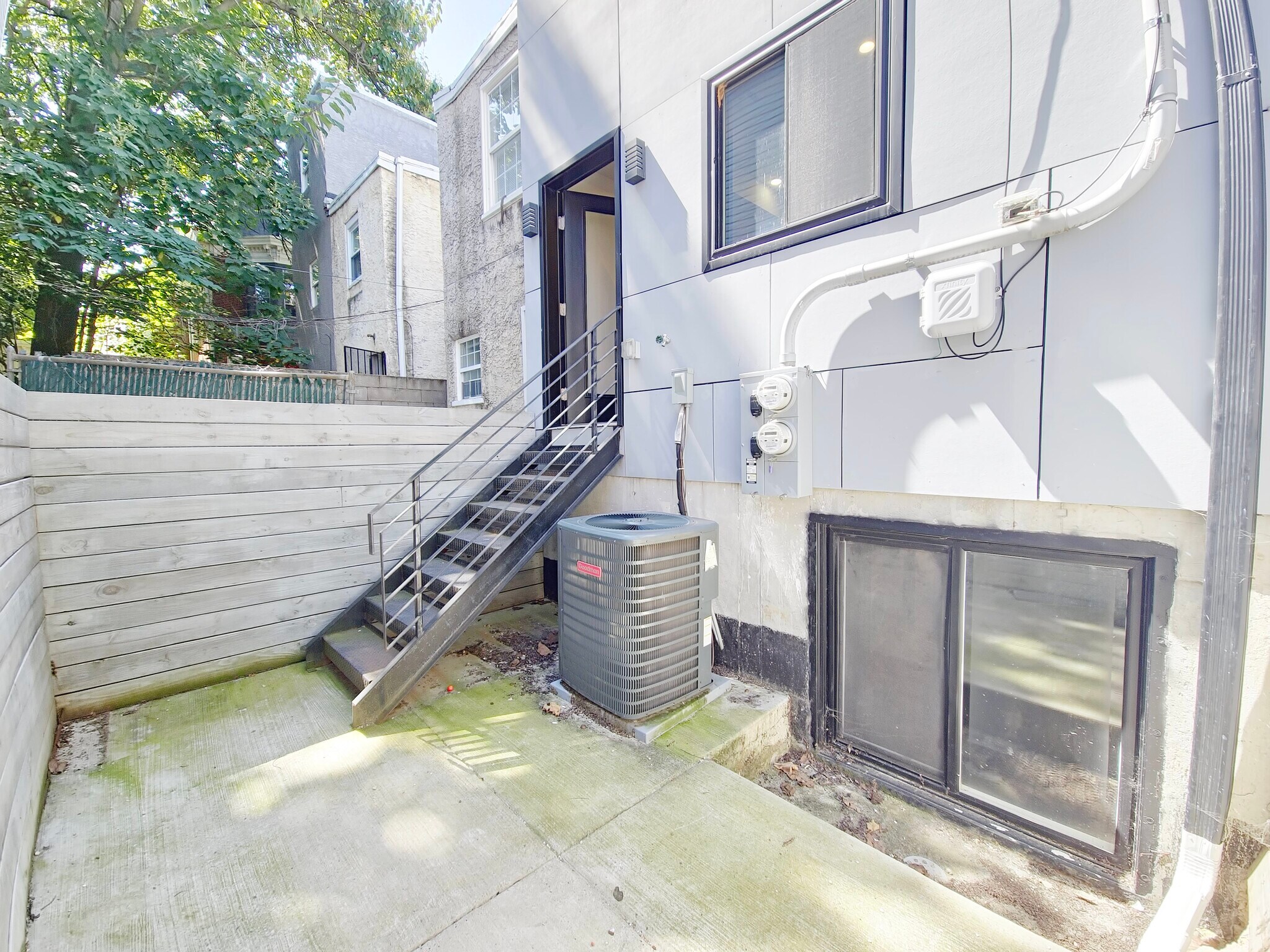 Building Photo - 519 N 38th St