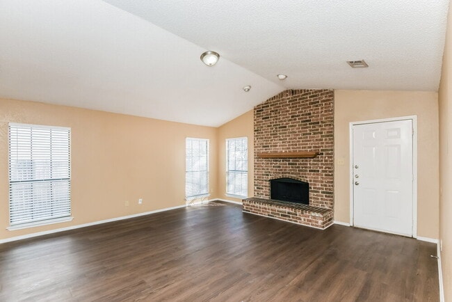 Building Photo - 2521 Galemeadow Dr