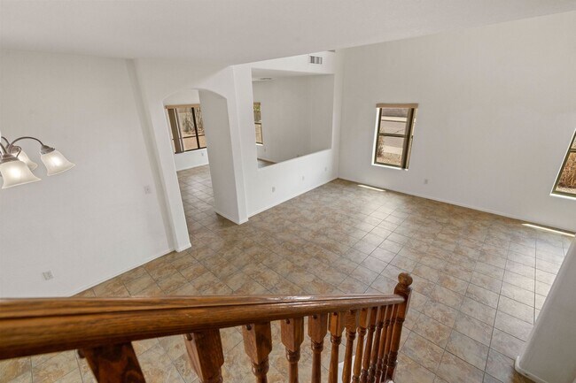 Building Photo - Nice Two-Story Family Home In Rita Ranch w...