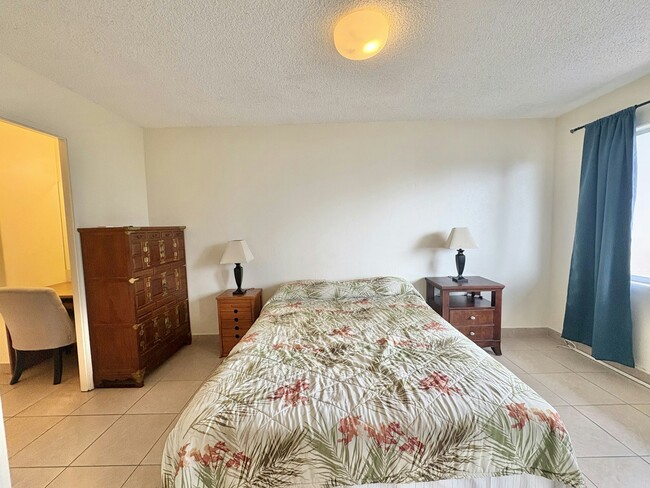 Building Photo - 1684 Ala Moana Blvd