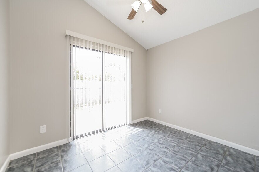Building Photo - 756 Century 21 Dr