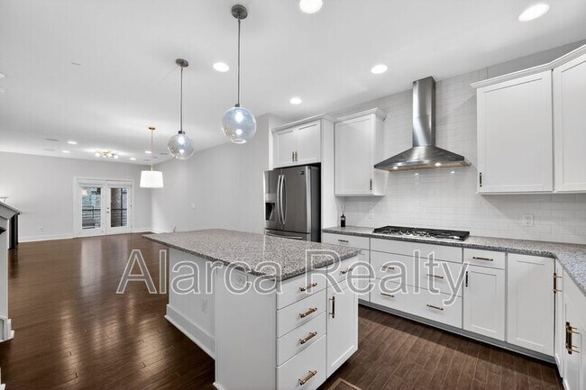 Building Photo - 2727 Grand Union Way