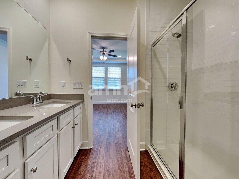 Building Photo - 2880 Alanas Mdw Wy