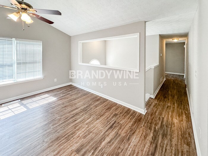 Building Photo - 152 Edward Dr