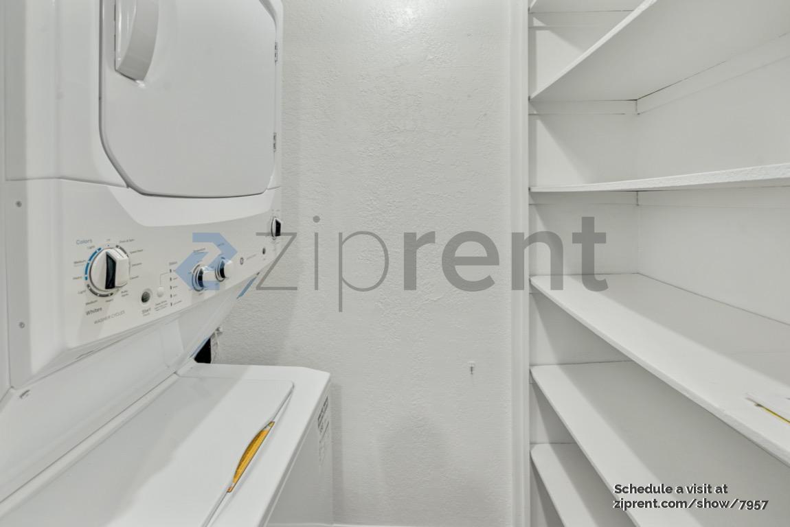 Building Photo - 4506 Saugus Ave