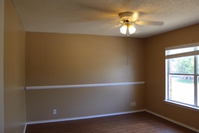 Building Photo - 2520 Glen Field Dr