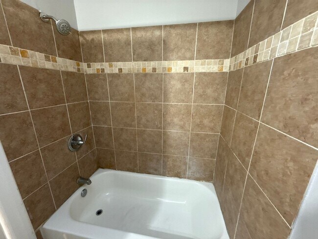 Building Photo - Two Bedroom House In Baltimore City