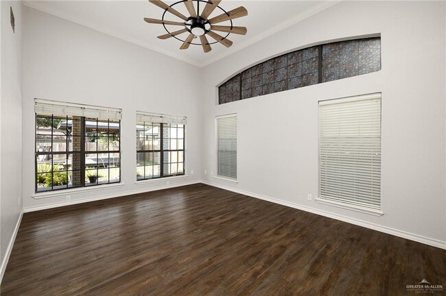 Building Photo - 1701 Terrace Dr