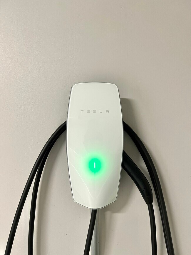 Building Photo - 1884 Easterly Rd