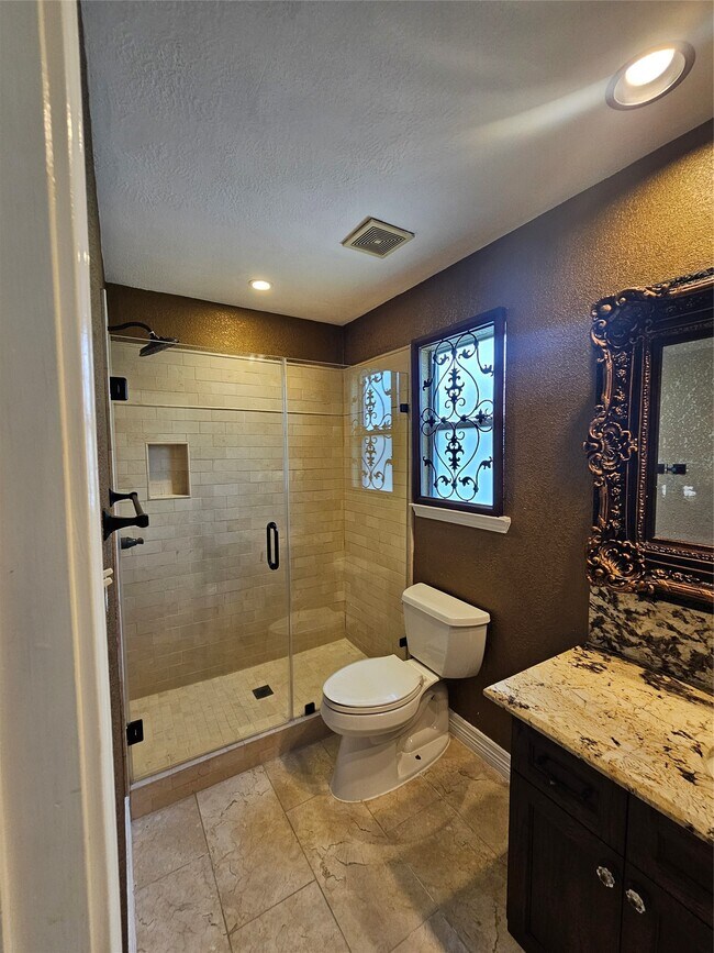 Building Photo - 9207 Dairy View Ln