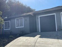 Building Photo - 8744-8746 Tondela Way